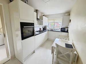 Photo 8- click for photo gallery